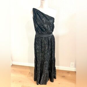 Vici Black Shimmer One-Shoulder Dress